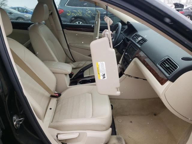 Photo 5 from auction – 2013 VOLKSWAGEN PASSAT SEL with VIN 1VWCP7A35DC030266