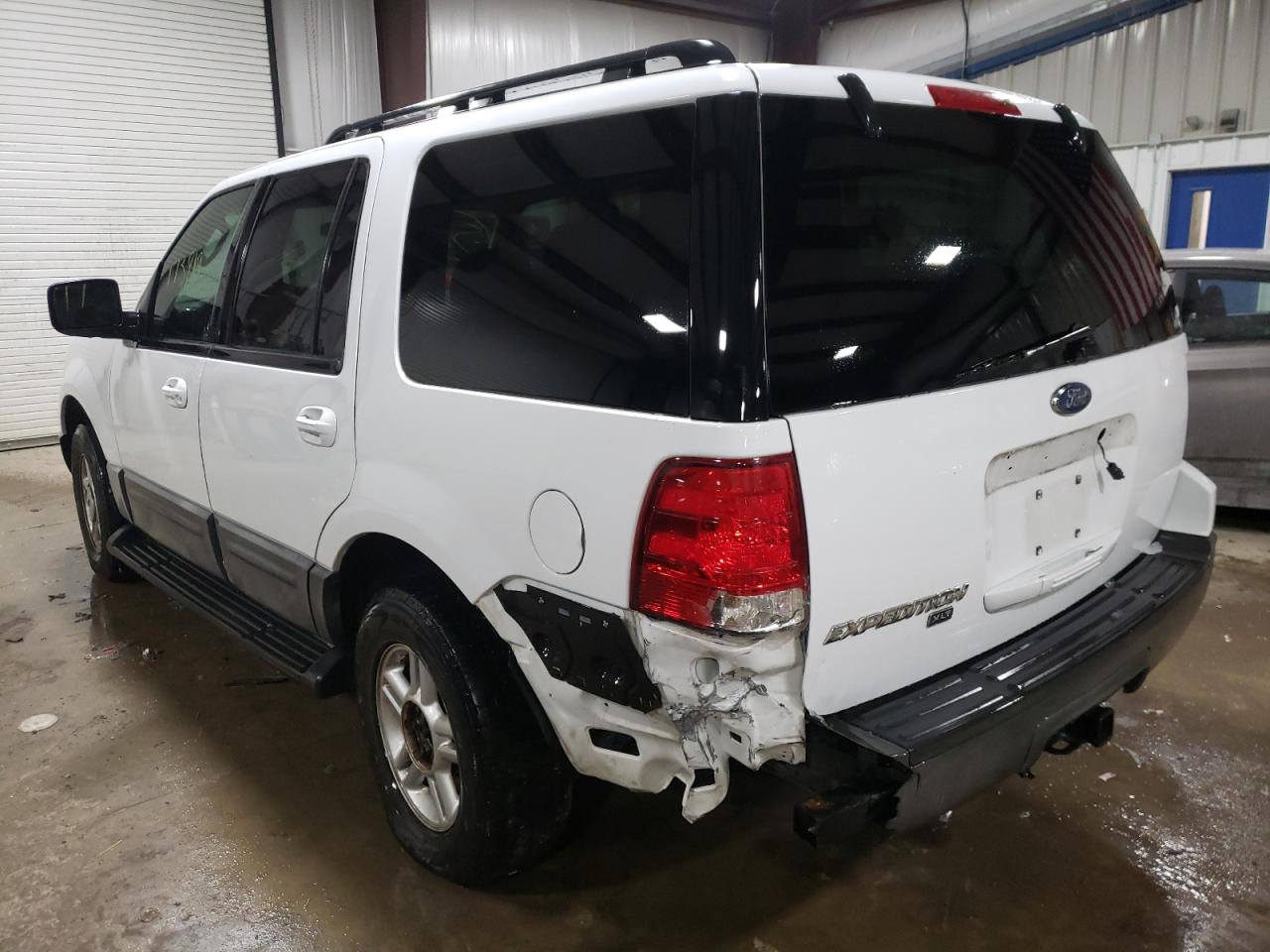 Photo 3 from auction – 2005 FORD EXPEDITION with VIN 1FMPU15575LB03494