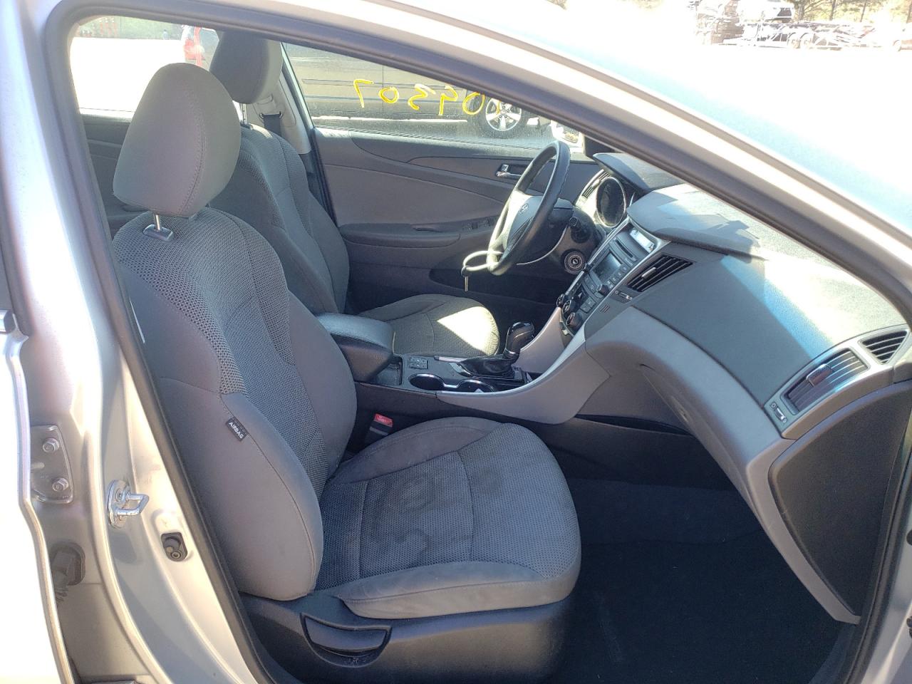 Photo 5 from auction – 2014 HYUNDAI SONATA GLS with VIN 5NPEB4AC2EH919640