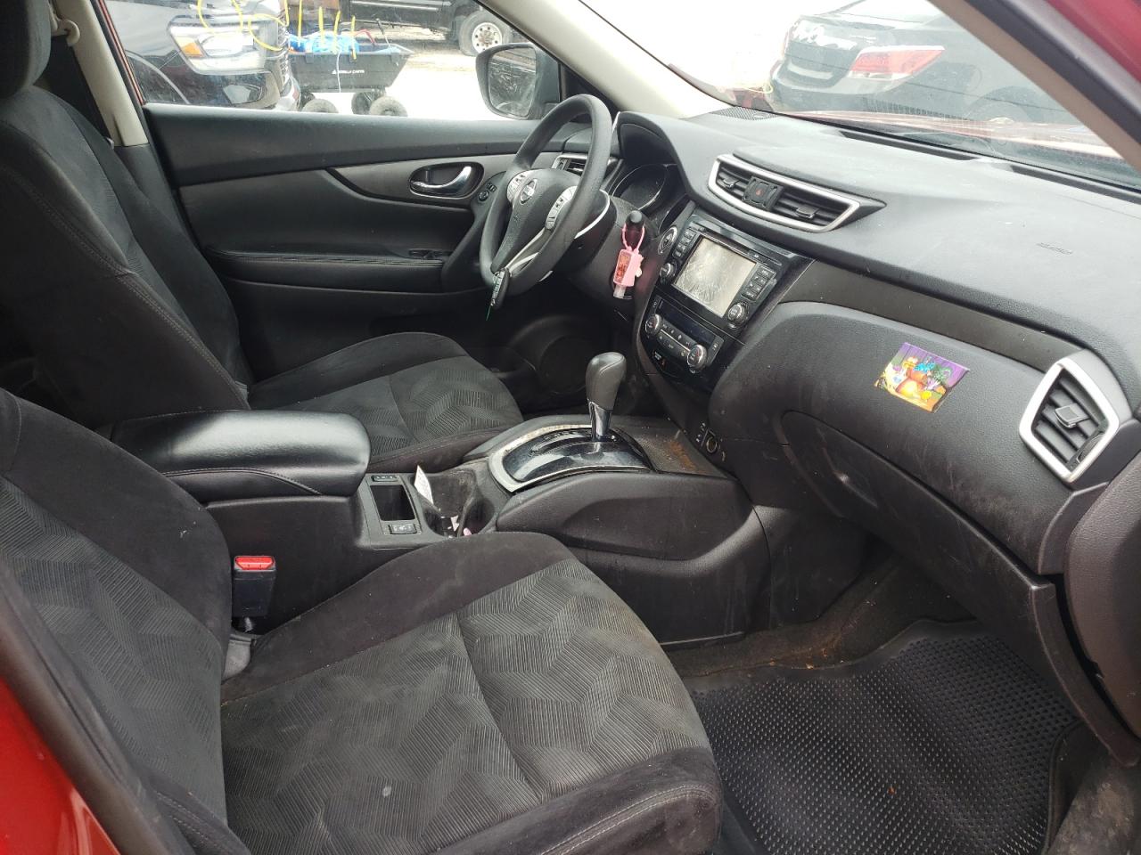 Photo 5 from auction – 2015 NISSAN ROGUE S with VIN 5N1AT2MV2FC810004