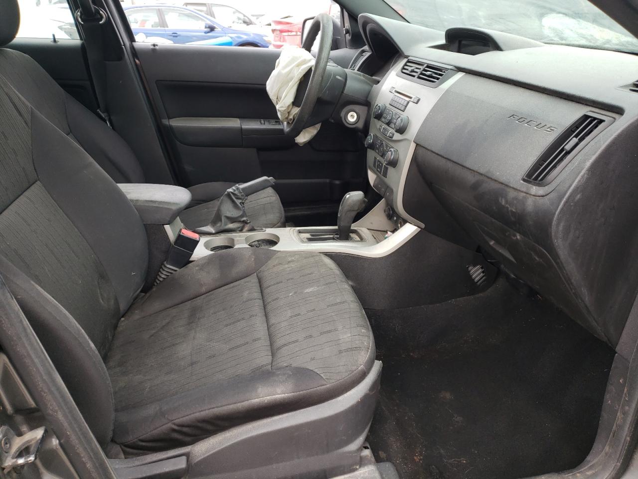 Photo 5 from auction – 2011 FORD FOCUS SE with VIN 1FAHP3FNXBW100910