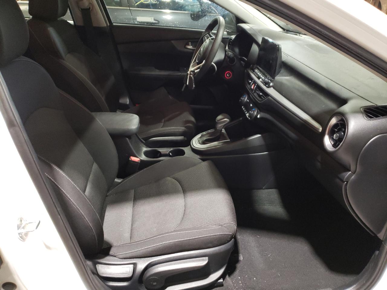 Photo 5 from auction – 2019 KIA FORTE FE with VIN 3KPF24AD2KE060613