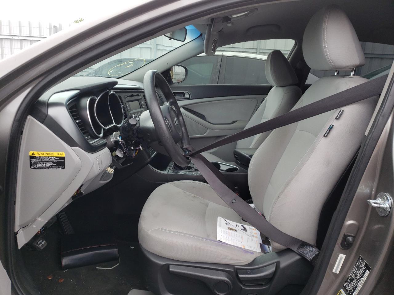 Photo 5 from auction – 2015 KIA OPTIMA LX with VIN 5XXGM4A72FG379788