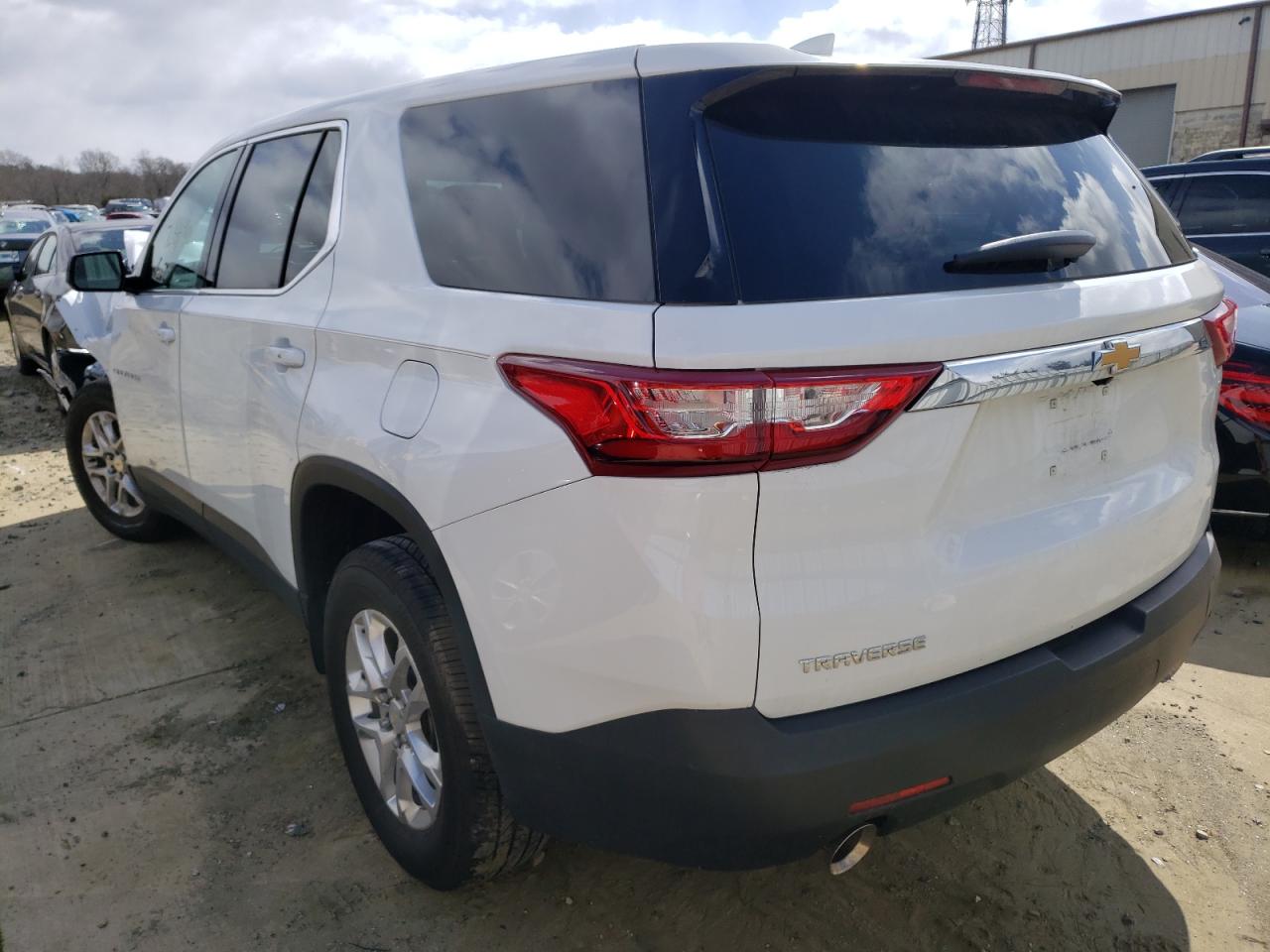 Photo 3 from auction – 2020 CHEVROLET TRAVERSE L with VIN 1GNERFKW7LJ239373