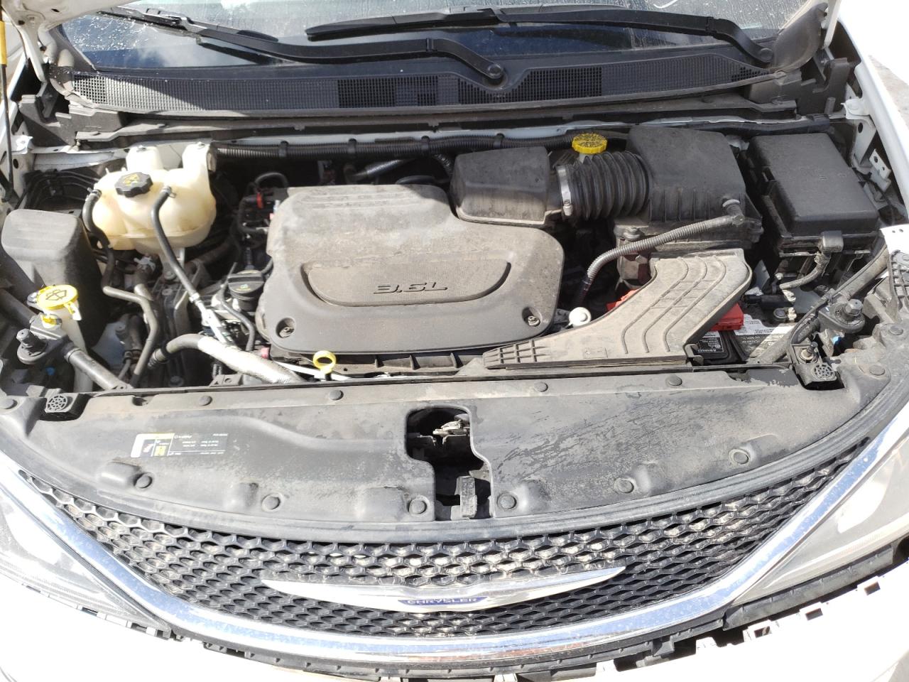 Photo 7 from auction – 2019 CHRYSLER PACIFICA T with VIN 2C4RC1BG5KR673275