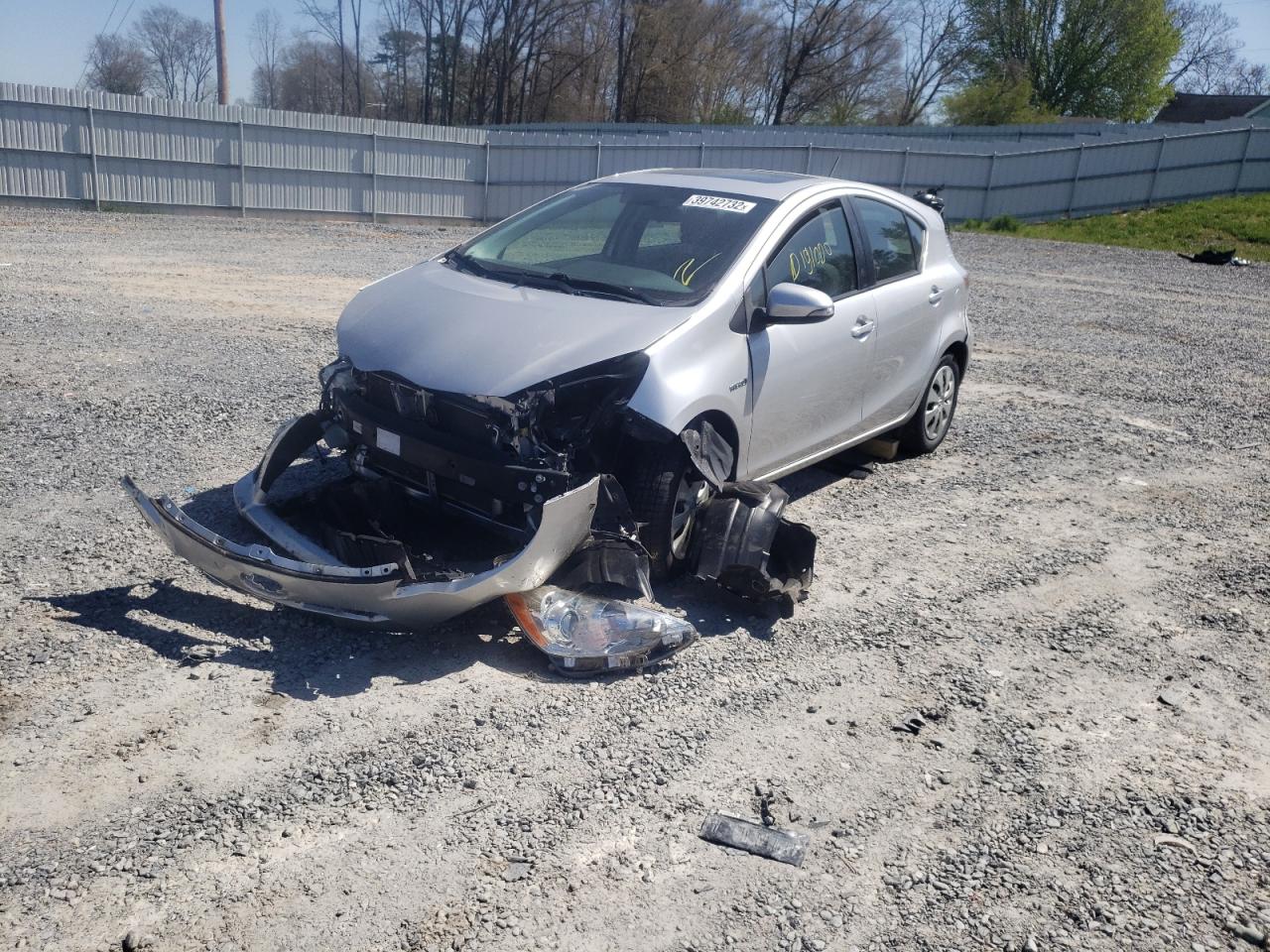Photo 2 from auction – 2012 TOYOTA PRIUS C with VIN JTDKDTB36C1002257