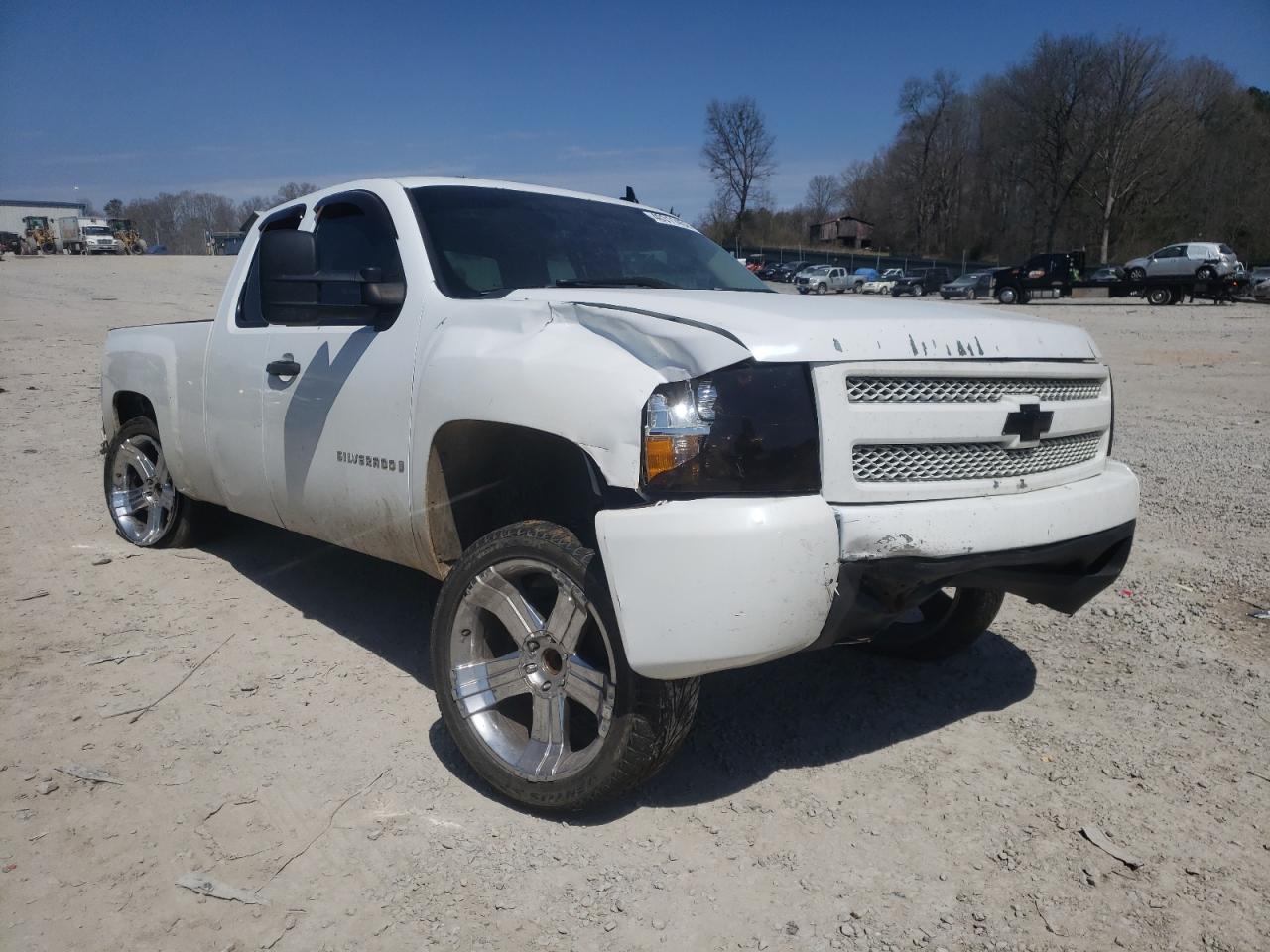 CHEVROLET SILVERADO 2007 with VIN 2GCEC19C771659692 - Photo from auction