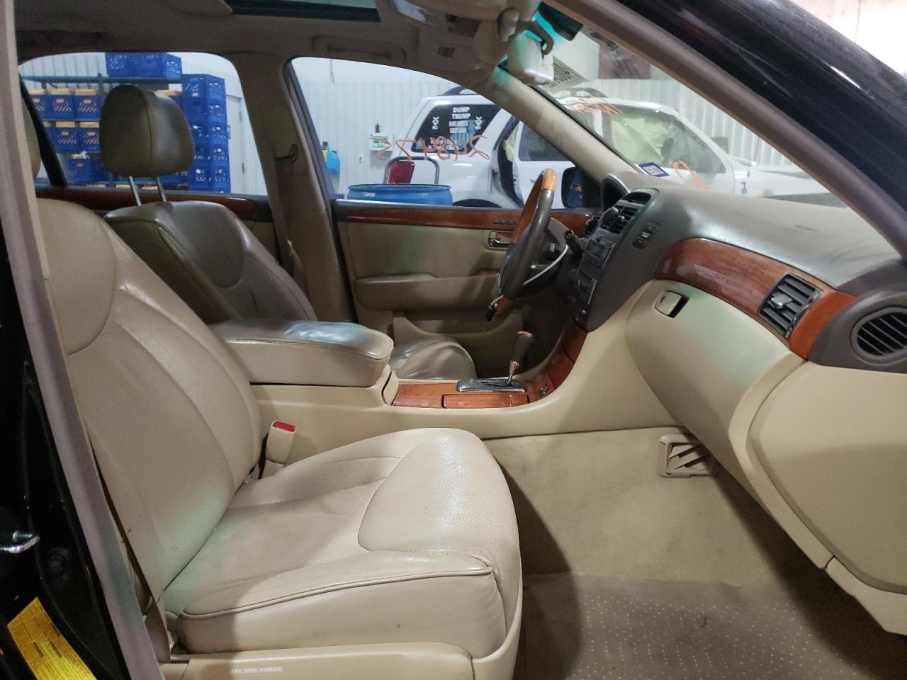 Photo 5 from auction – 2004 LEXUS LS 430 with VIN JTHBN36F140128582