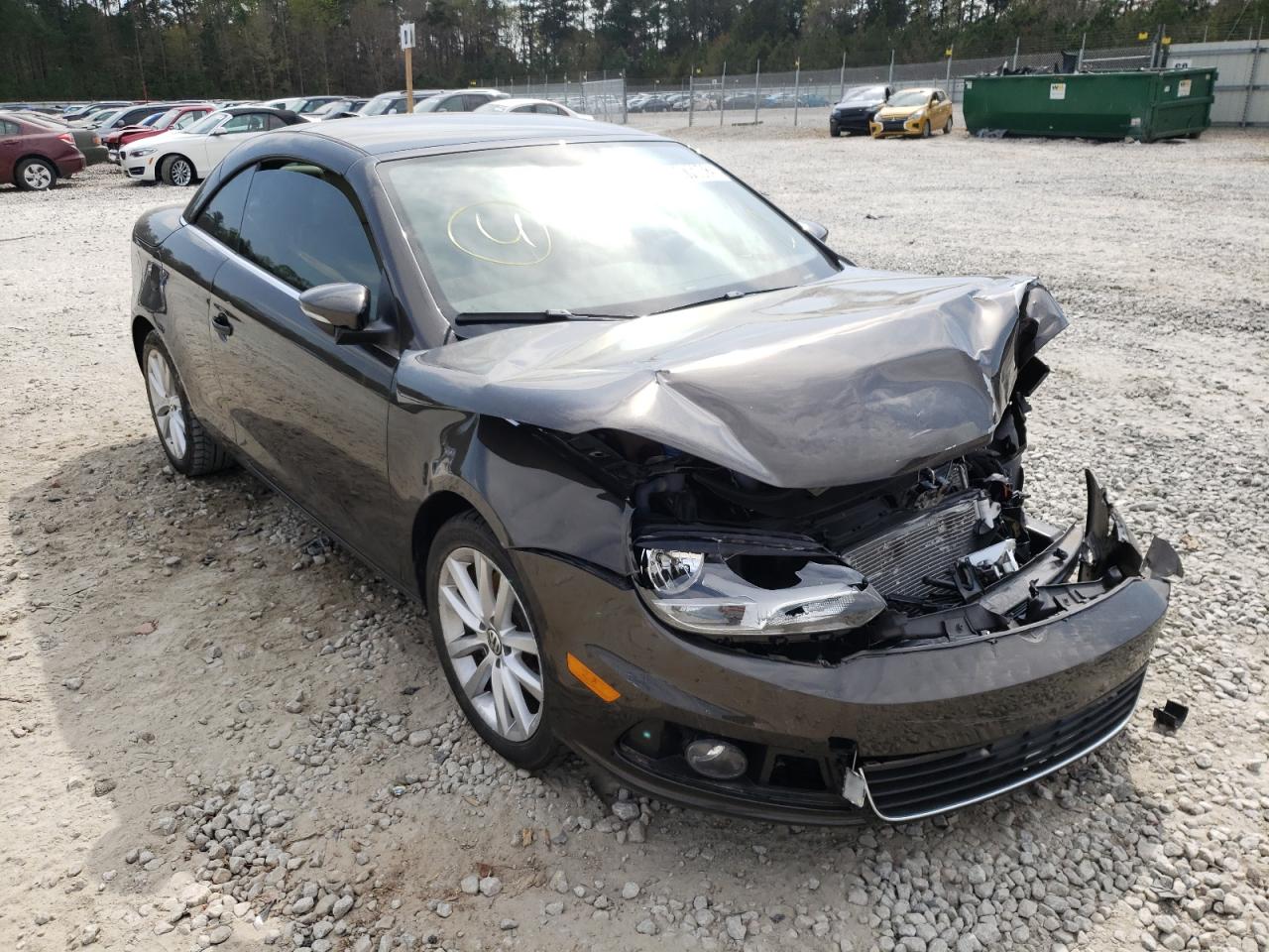 VOLKSWAGEN EOS KOMFOR 2015 with VIN WVWBW8AH3FV002606 - Photo from auction