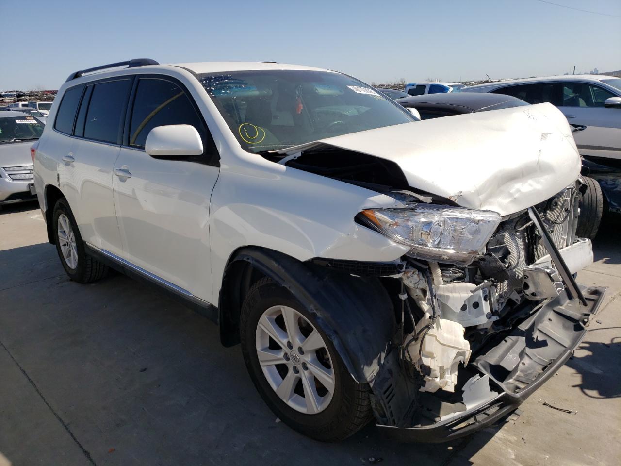 TOYOTA HIGHLANDER 2013 with VIN 5TDZA3EH9DS040228 - Photo from auction