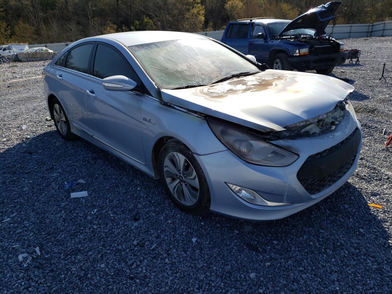 HYUNDAI SONATA HYB 2013 with VIN KMHEC4A46DA075979 - Photo from auction