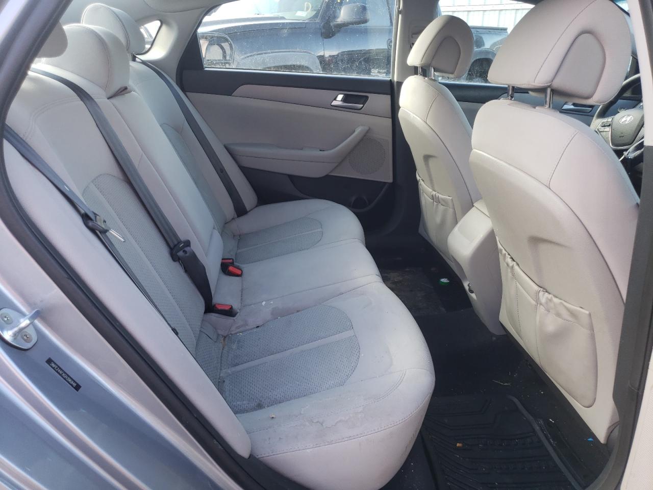 Photo 6 from auction – 2016 HYUNDAI SONATA SE with VIN 5NPE24AFXGH396848