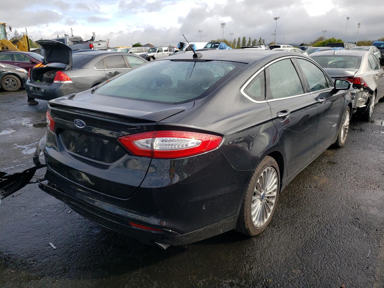 Photo 4 from auction – 2013 FORD FUSION TIT with VIN 3FA6P0RU6DR386561