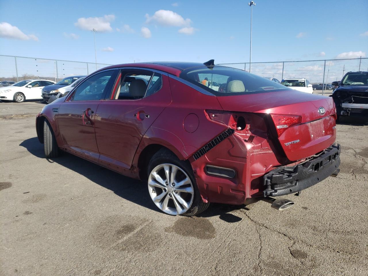 Photo 3 from auction – 2013 KIA OPTIMA EX with VIN 5XXGN4A74DG153827