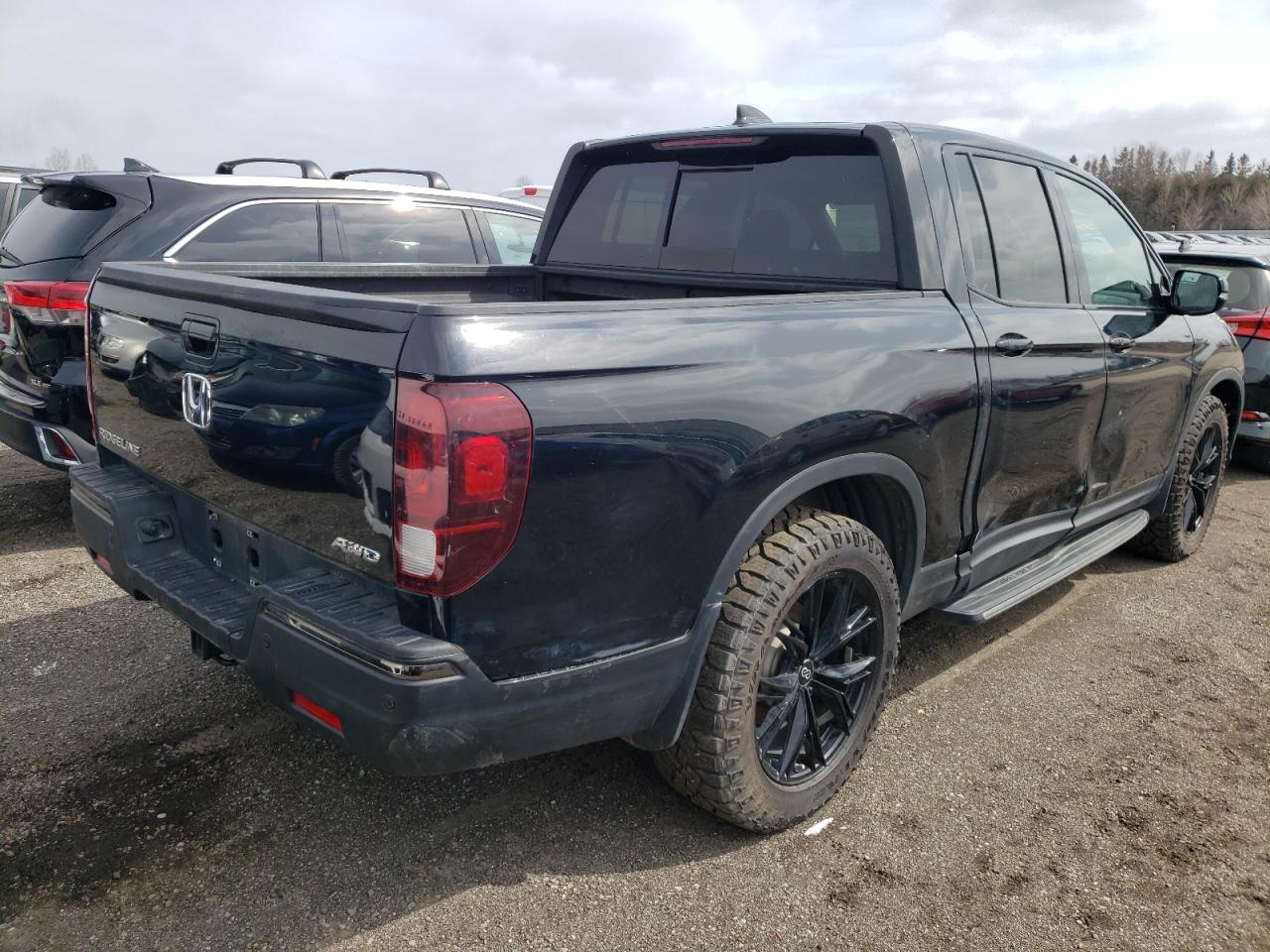 Photo 4 from auction – 2018 HONDA RIDGELINE with VIN 5FPYK3F84JB500989