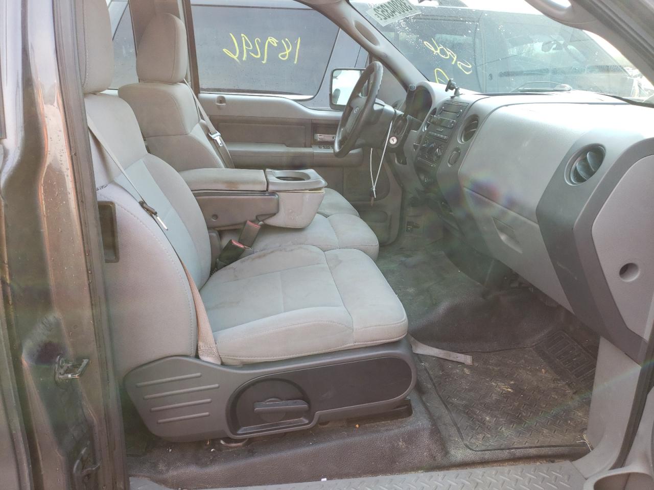 Photo 5 from auction – 2006 FORD F150 with VIN 1FTRX12W56NB55147
