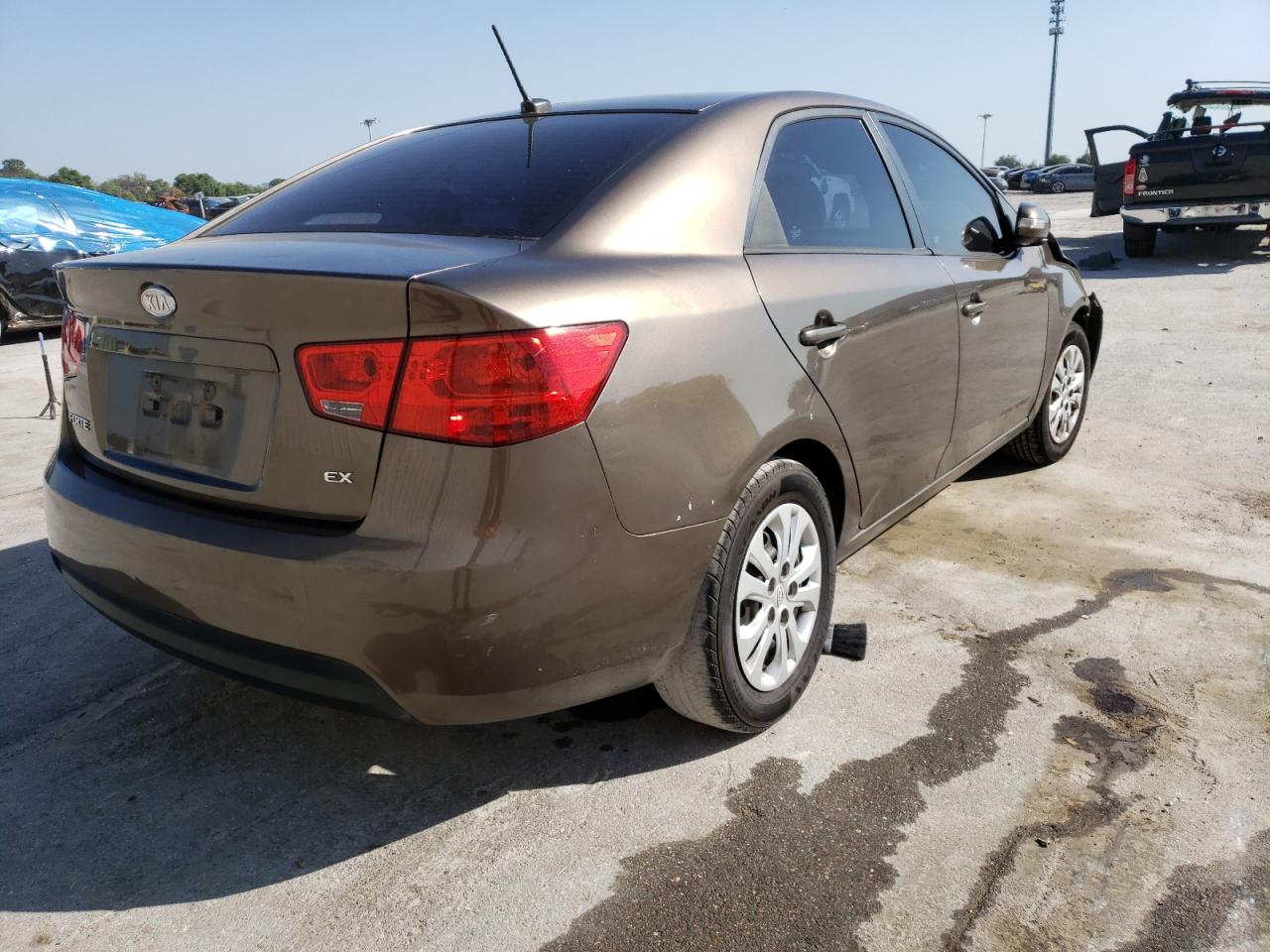 Photo 4 from auction – 2010 KIA FORTE EX with VIN KNAFU4A20A5823549