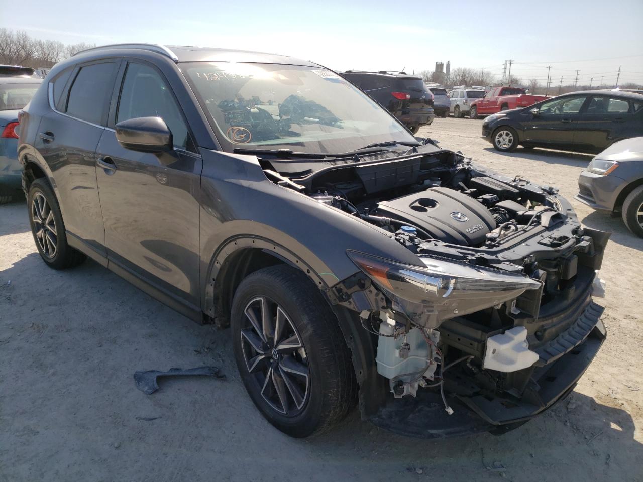 Photo 1 from auction – 2018 MAZDA CX-5 TOURI with VIN JM3KFACM7J1424385