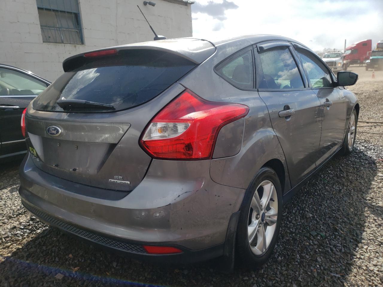 Photo 4 from auction – 2014 FORD FOCUS SE with VIN 1FADP3K29EL244271