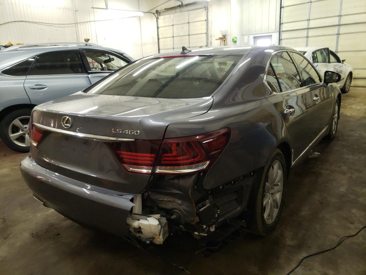 Photo 4 from auction – 2013 LEXUS LS 460 with VIN JTHBL5EF5D5114416