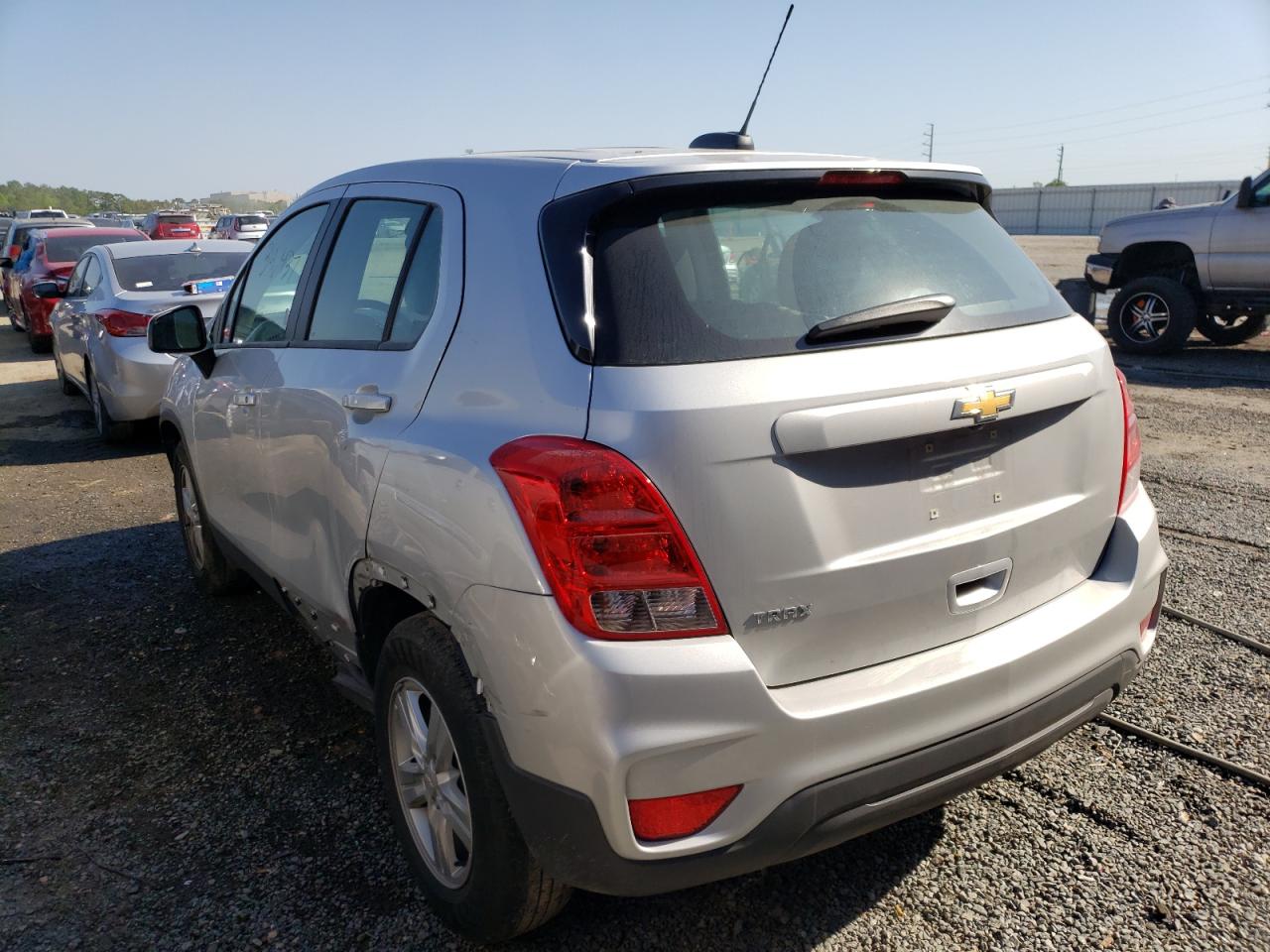 Photo 3 from auction – 2019 CHEVROLET TRAX LS with VIN 3GNCJKSB2KL191650