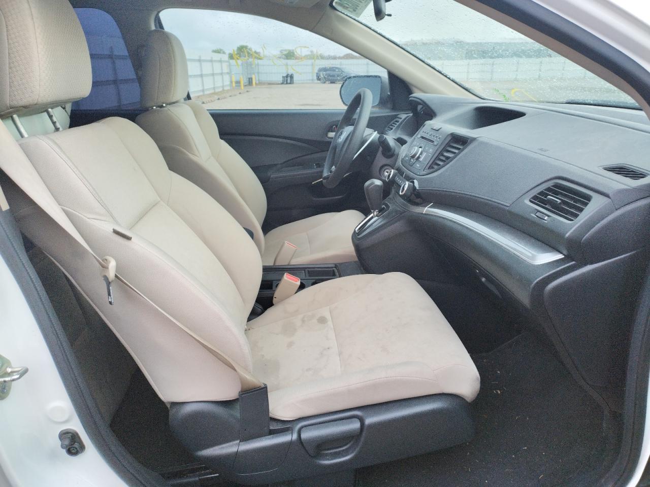 Photo 5 from auction – 2015 HONDA CR-V LX with VIN 5J6RM4H36FL016691