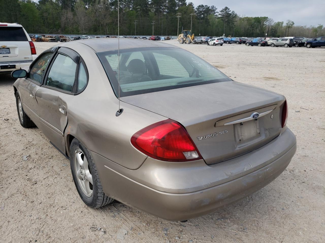 Photo 3 from auction – 2003 FORD TAURUS SES with VIN 1FAFP552X3G273851
