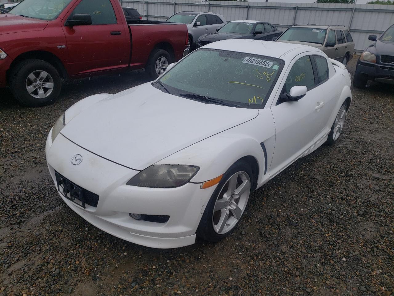 Photo 2 from auction – 2005 MAZDA RX8 with VIN JM1FE17N850158452