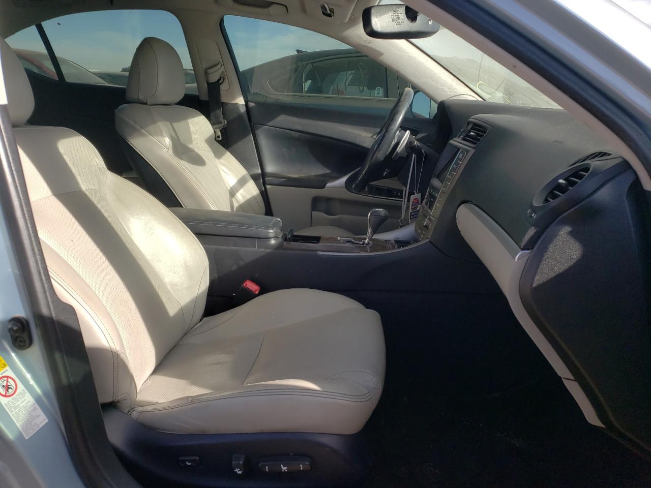 Photo 5 from auction – 2011 LEXUS IS 250 with VIN JTHCF5C2XB5048521