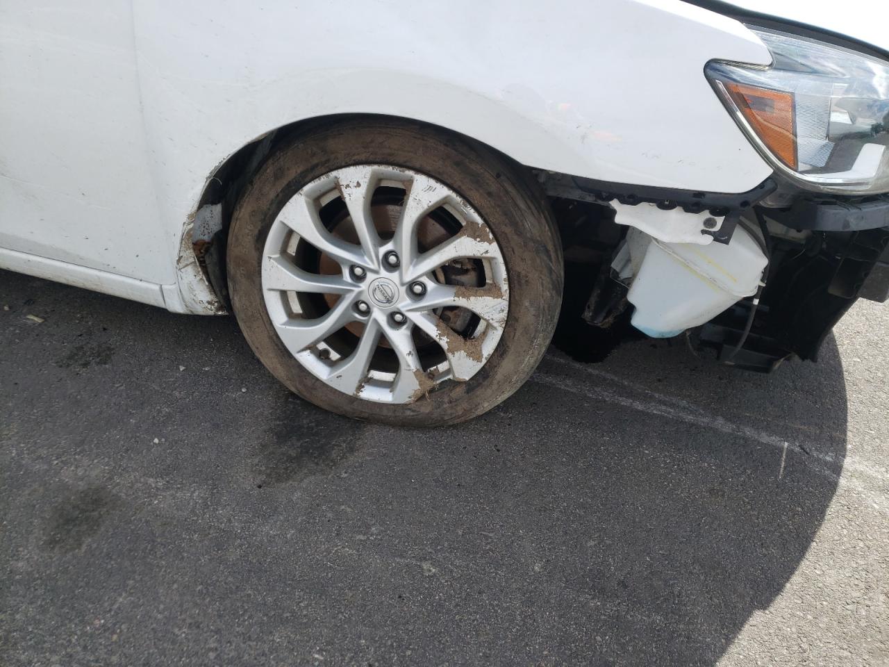 Photo 9 from auction – 2017 NISSAN SENTRA S with VIN 3N1AB7AP9HY249873