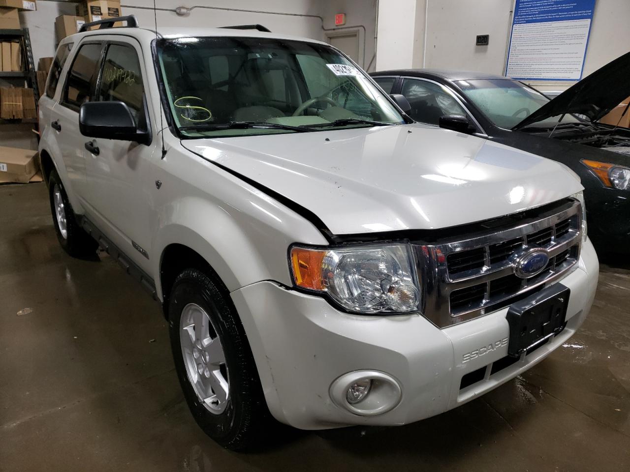 FORD ESCAPE XLT 2008 with VIN 1FMCU93198KA16395 - Photo from auction