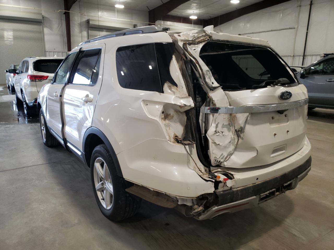 Photo 3 from auction – 2017 FORD EXPLORER X with VIN 1FM5K8D84HGE38002