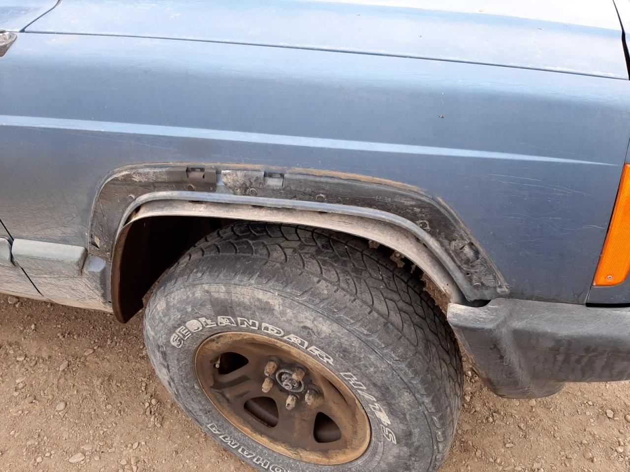 Photo 9 from auction – 1999 JEEP CHEROKEE S with VIN 1J4FF68S3XL652258