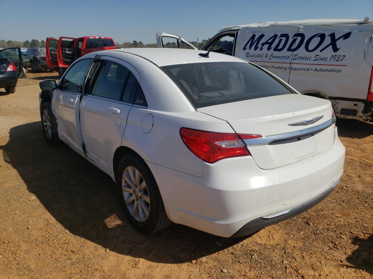 Photo 3 from auction – 2014 CHRYSLER 200 TOURIN with VIN 1C3CCBBB5EN237421