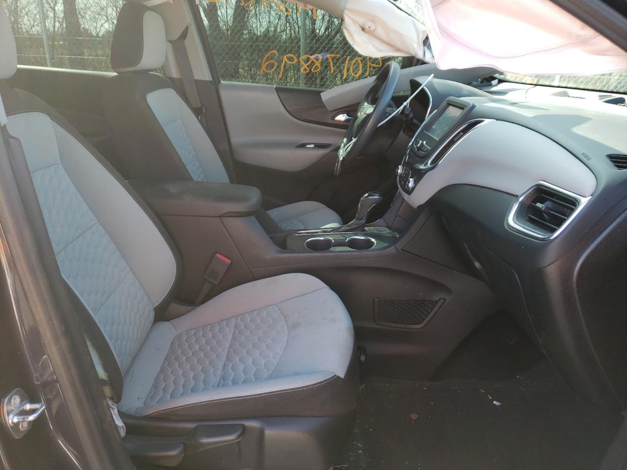 Photo 5 from auction – 2018 CHEVROLET EQUINOX LS with VIN 3GNAXHEV1JS646863