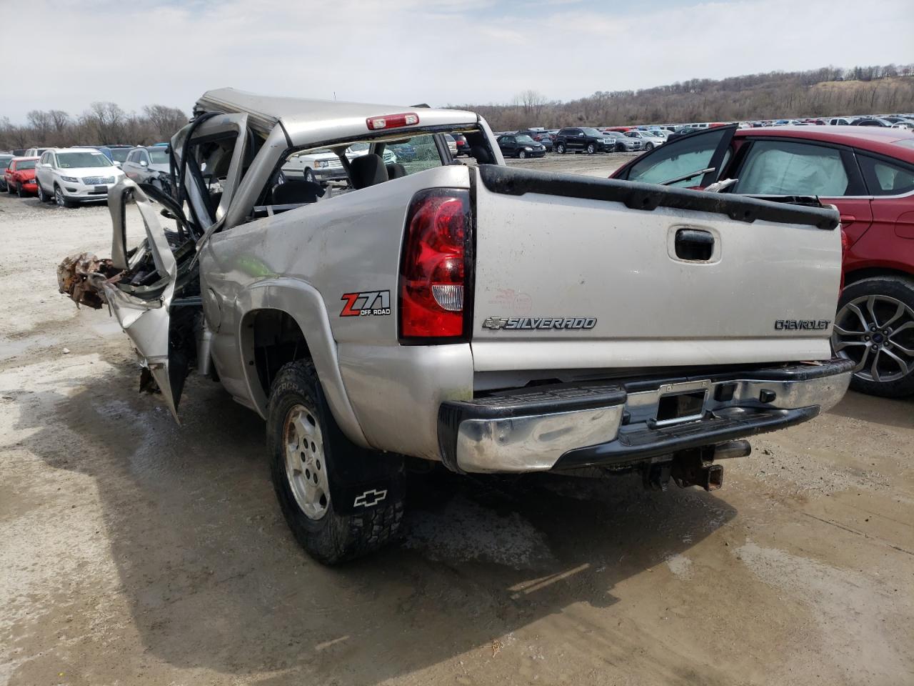 Photo 3 from auction – 2004 CHEVROLET SILVERADO with VIN 1GCEK19TX4E325444