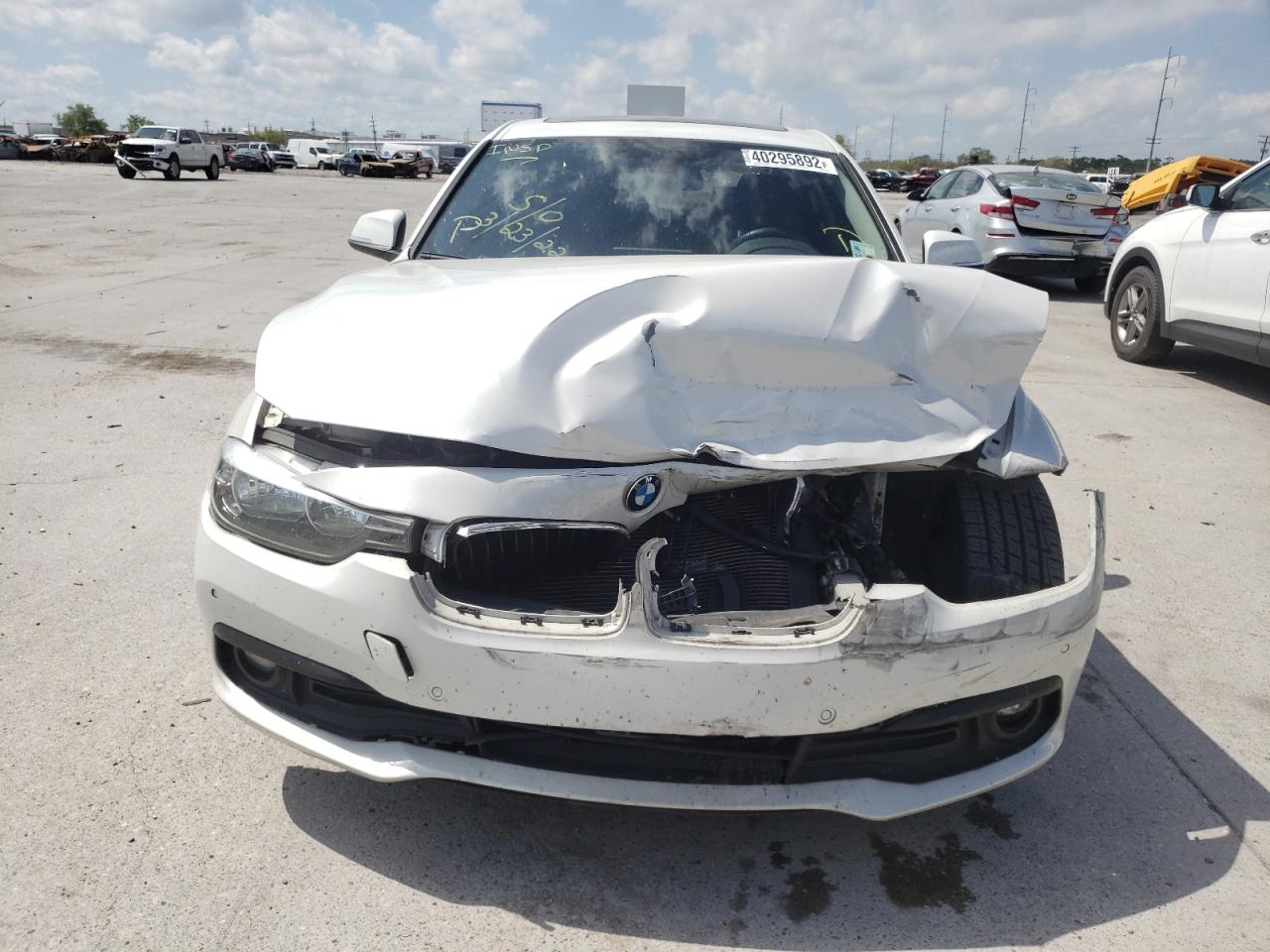 Photo 7 from auction – 2016 BMW 320 I with VIN WBA8E1G50GNU11646