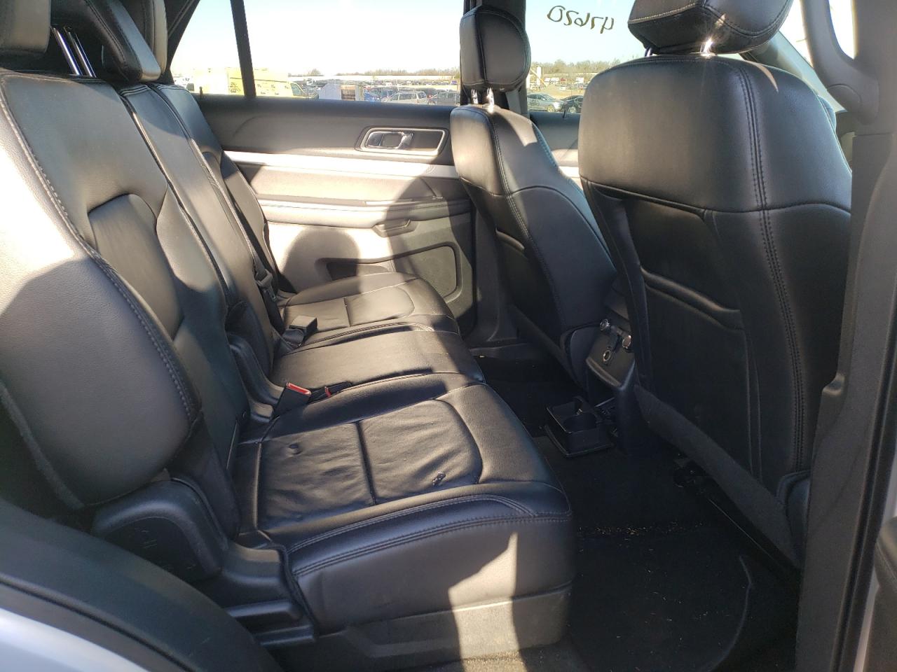 Photo 6 from auction – 2017 FORD EXPLORER X with VIN 1FM5K8D82HGC46481