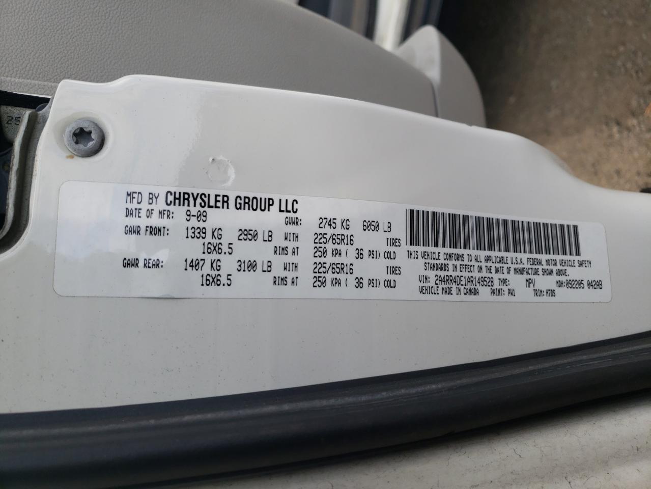 Photo 10 from auction – 2010 CHRYSLER TOWN & COU with VIN 2A4RR4DE1AR149528