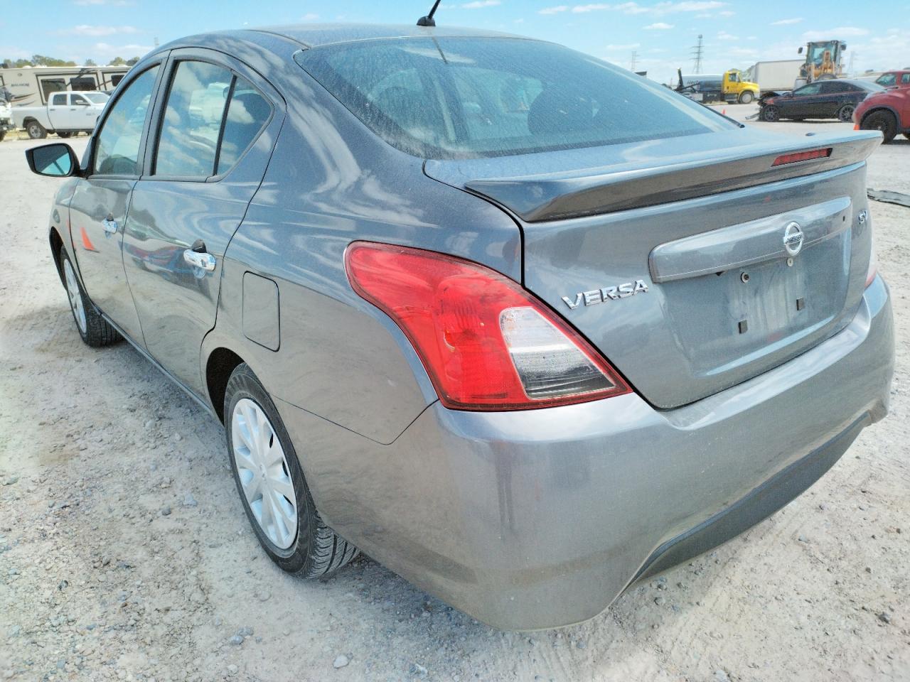 Photo 3 from auction – 2019 NISSAN VERSA S with VIN 3N1CN7AP9KL863150