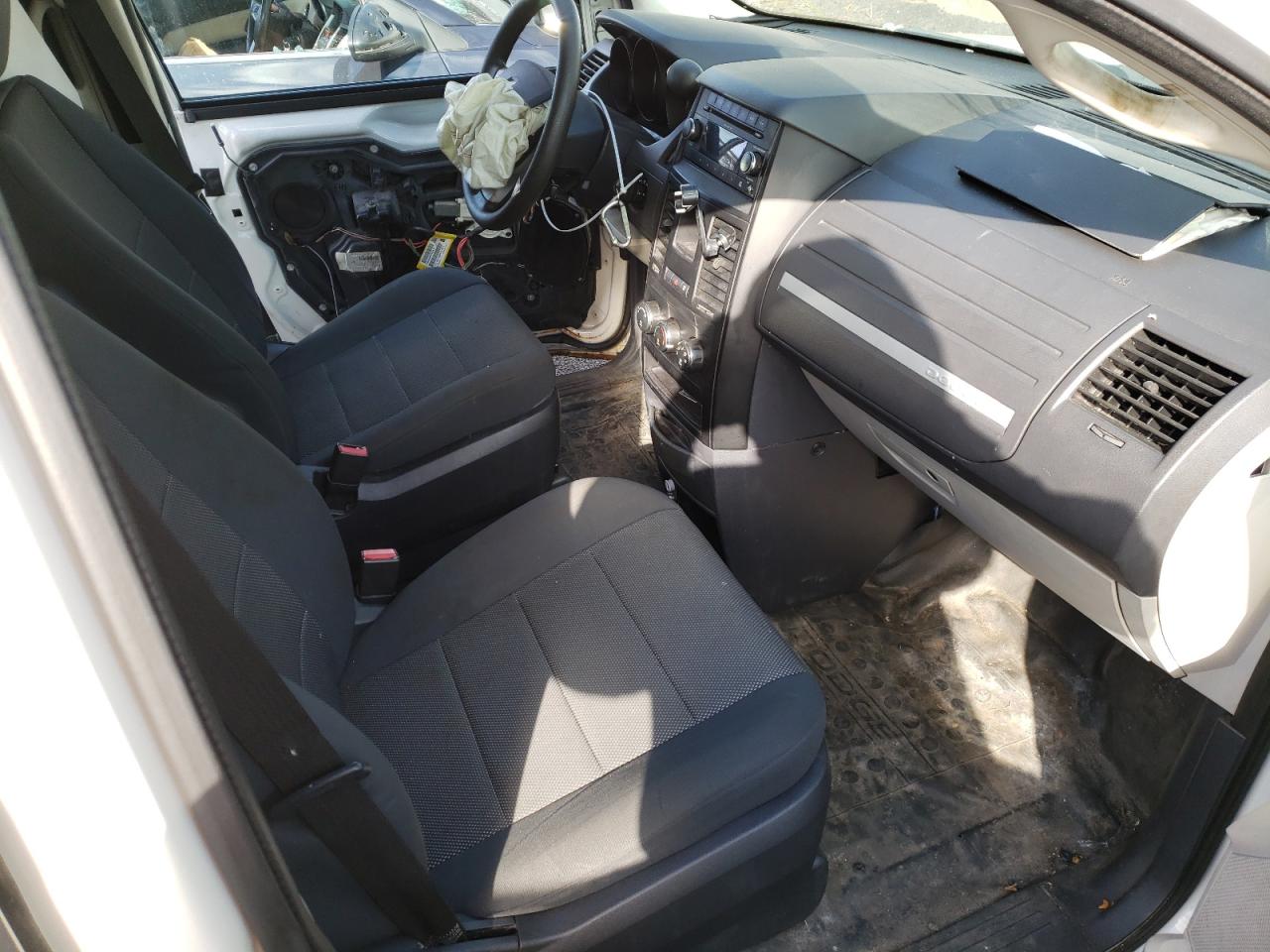 Photo 5 from auction – 2009 DODGE GRAND CARA with VIN 1D4HN11E69B519952