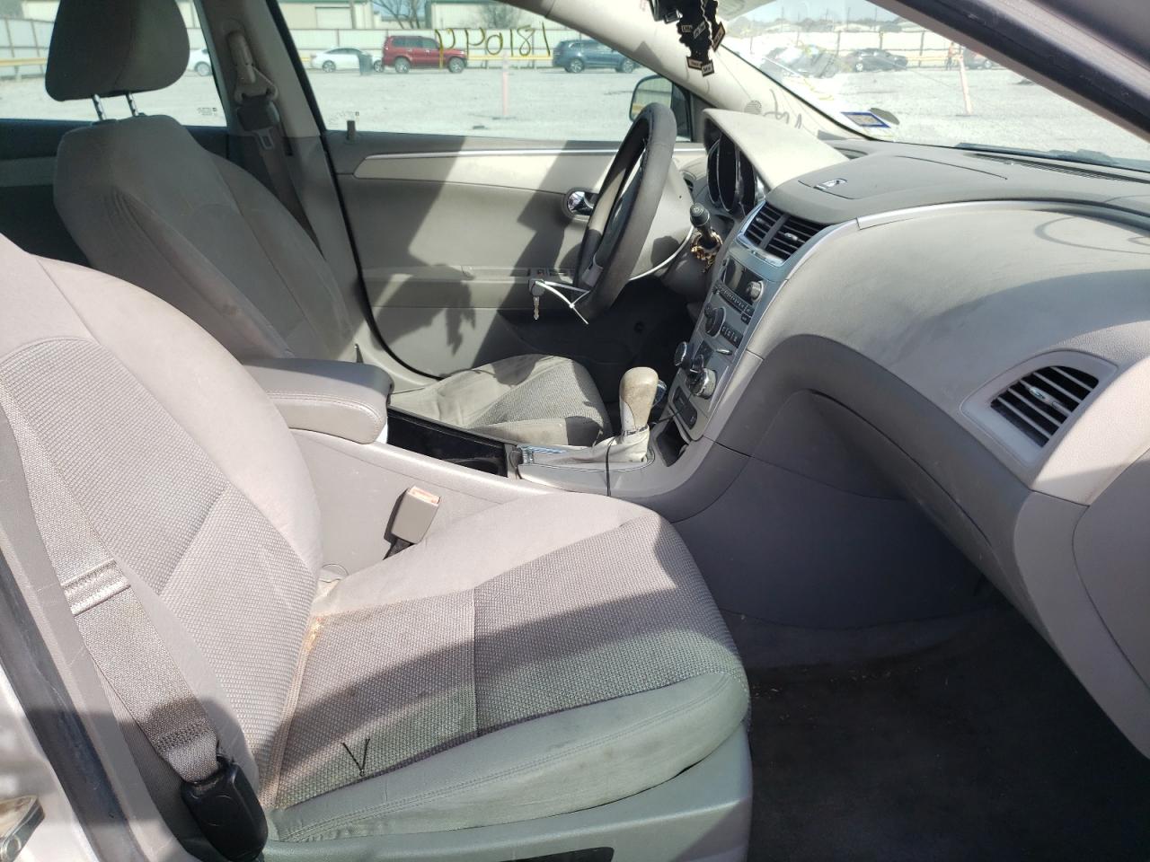 Photo 5 from auction – 2012 CHEVROLET MALIBU LS with VIN 1G1ZB5E06CF245225