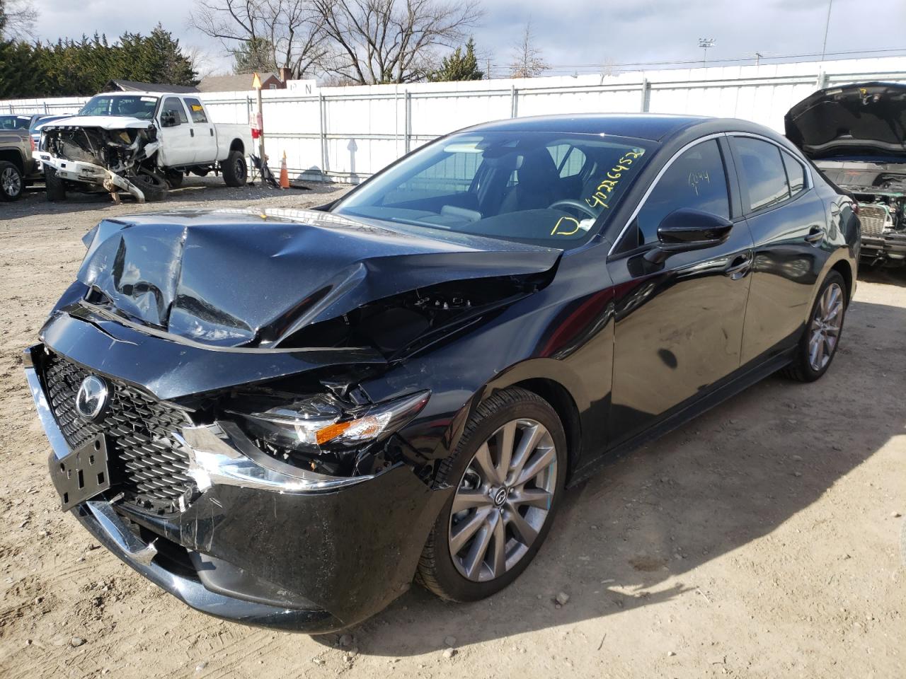 Photo 2 from auction – 2021 MAZDA 3 SELECT with VIN JM1BPABL8M1337873