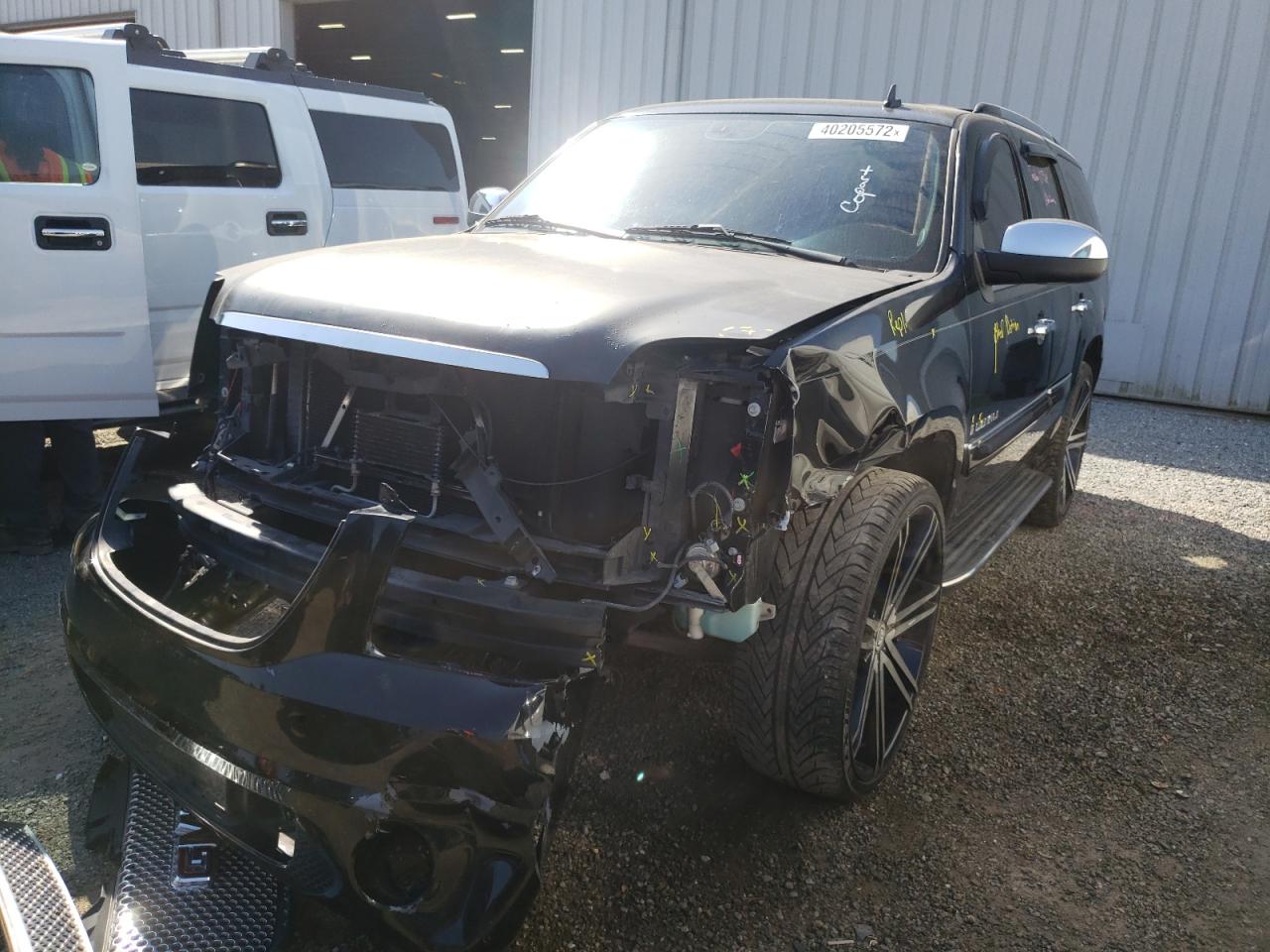 Photo 2 from auction – 2008 GMC YUKON DENA with VIN 1GKFK63808J242547