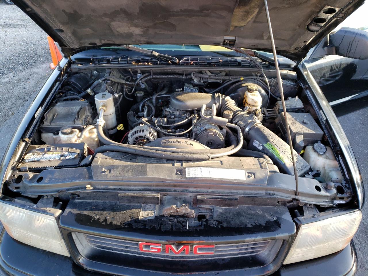 Photo 7 from auction – 2001 GMC SONOMA with VIN 1GTCS19WX18108875