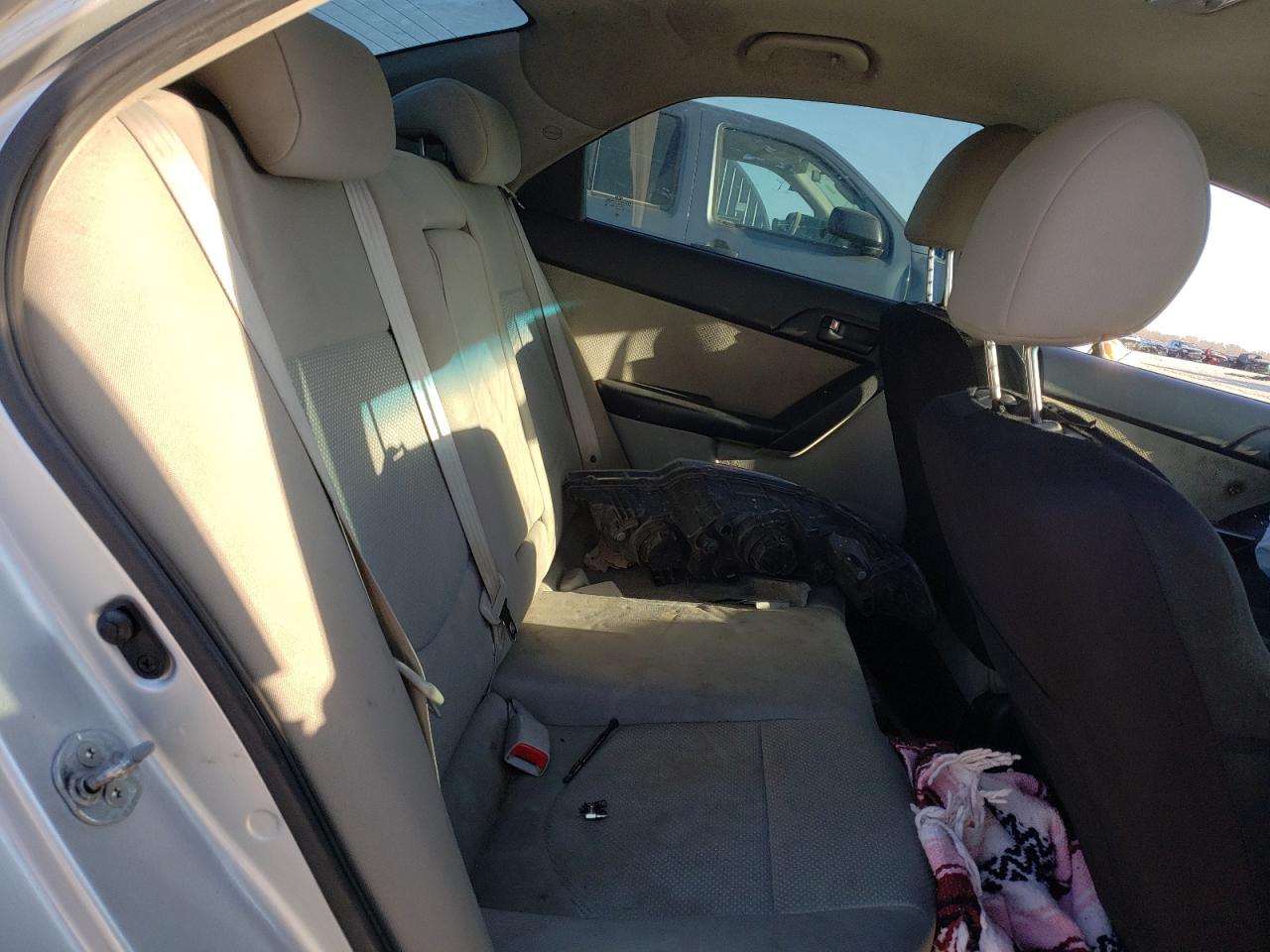 Photo 6 from auction – 2012 KIA FORTE EX with VIN KNAFU4A29C5607136