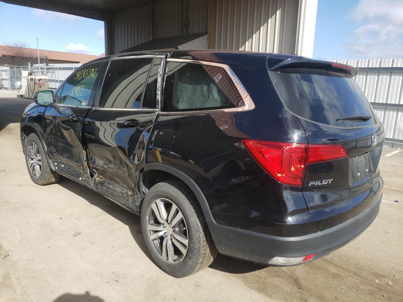 Photo 3 from auction – 2018 HONDA PILOT EX with VIN 5FNYF6H31JB045616