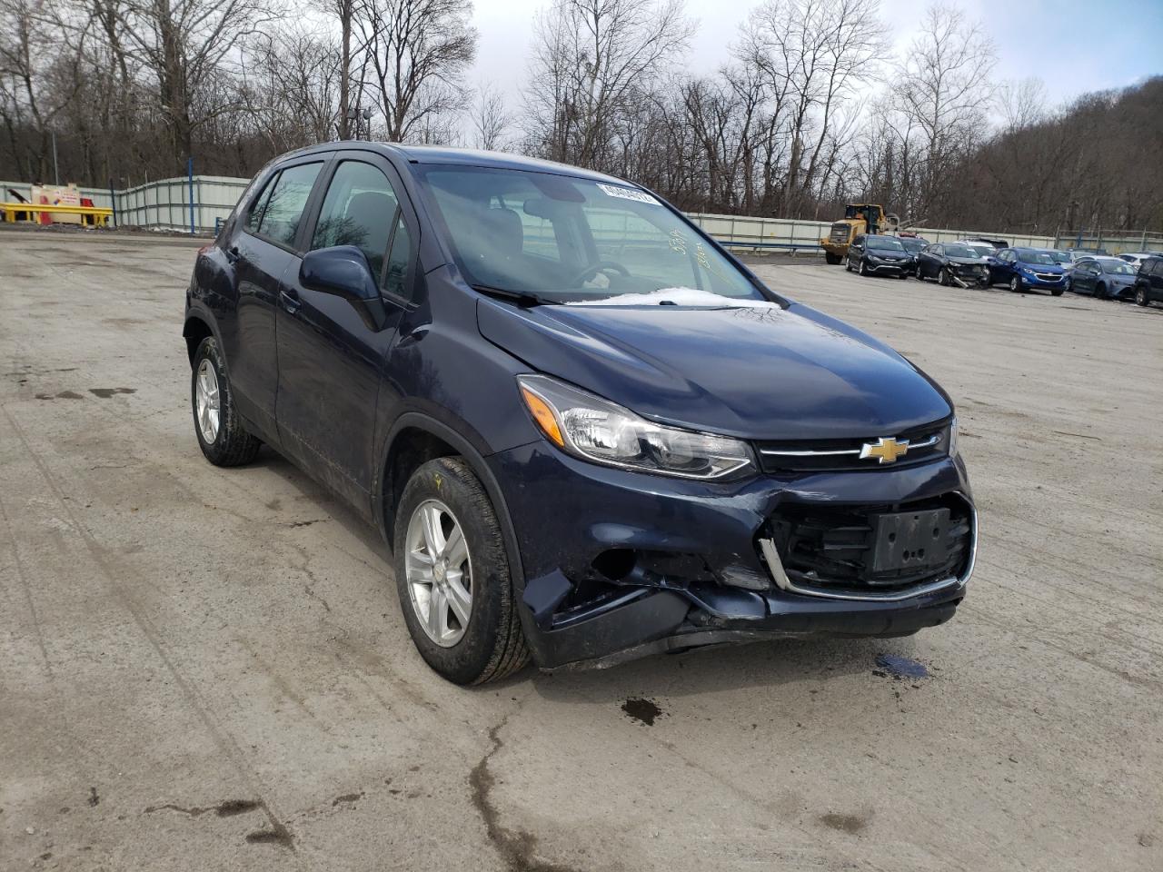 CHEVROLET TRAX LS 2019 with VIN 3GNCJKSB7KL314486 - Photo from auction