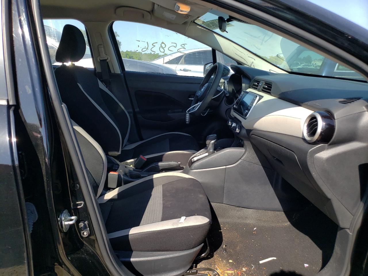 Photo 5 from auction – 2021 NISSAN VERSA SV with VIN 3N1CN8EV0ML859764