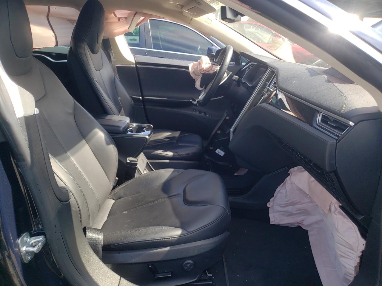 Photo 5 from auction – 2015 TESLA MODEL S 70 with VIN 5YJSA1S14FFP77955